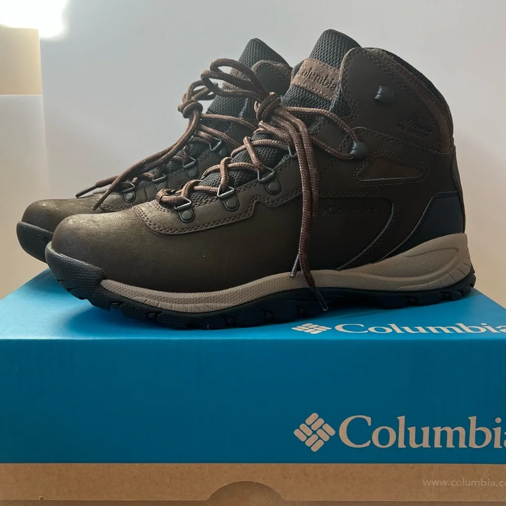 Columbia Women’s Newton Ridge Plus Waterproof Hiking Boot Size 12 - Picture 2 of 9